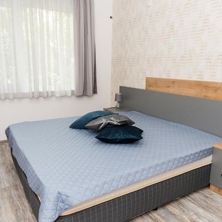 Alagen Apartments Бургас Екстериор снимка