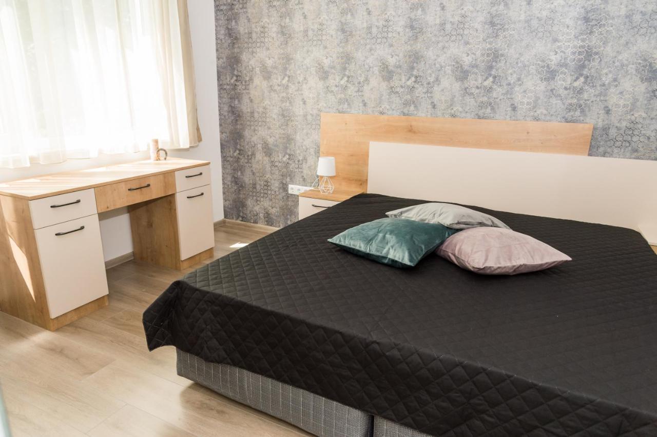 Alagen Apartments Бургас Екстериор снимка