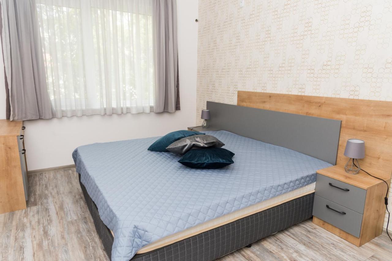 Alagen Apartments Бургас Екстериор снимка