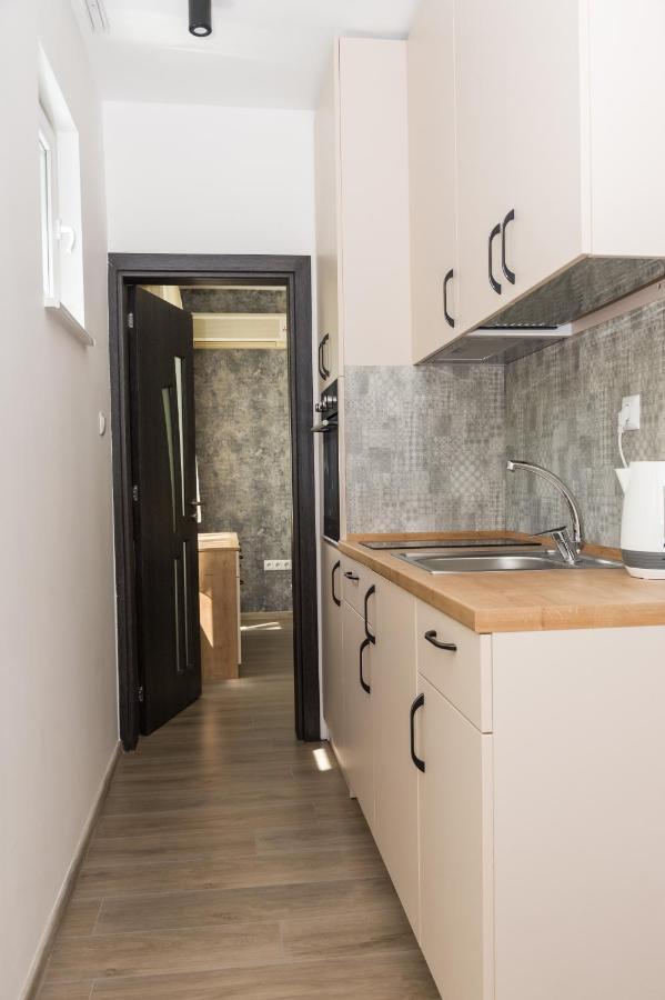 Alagen Apartments Бургас Екстериор снимка